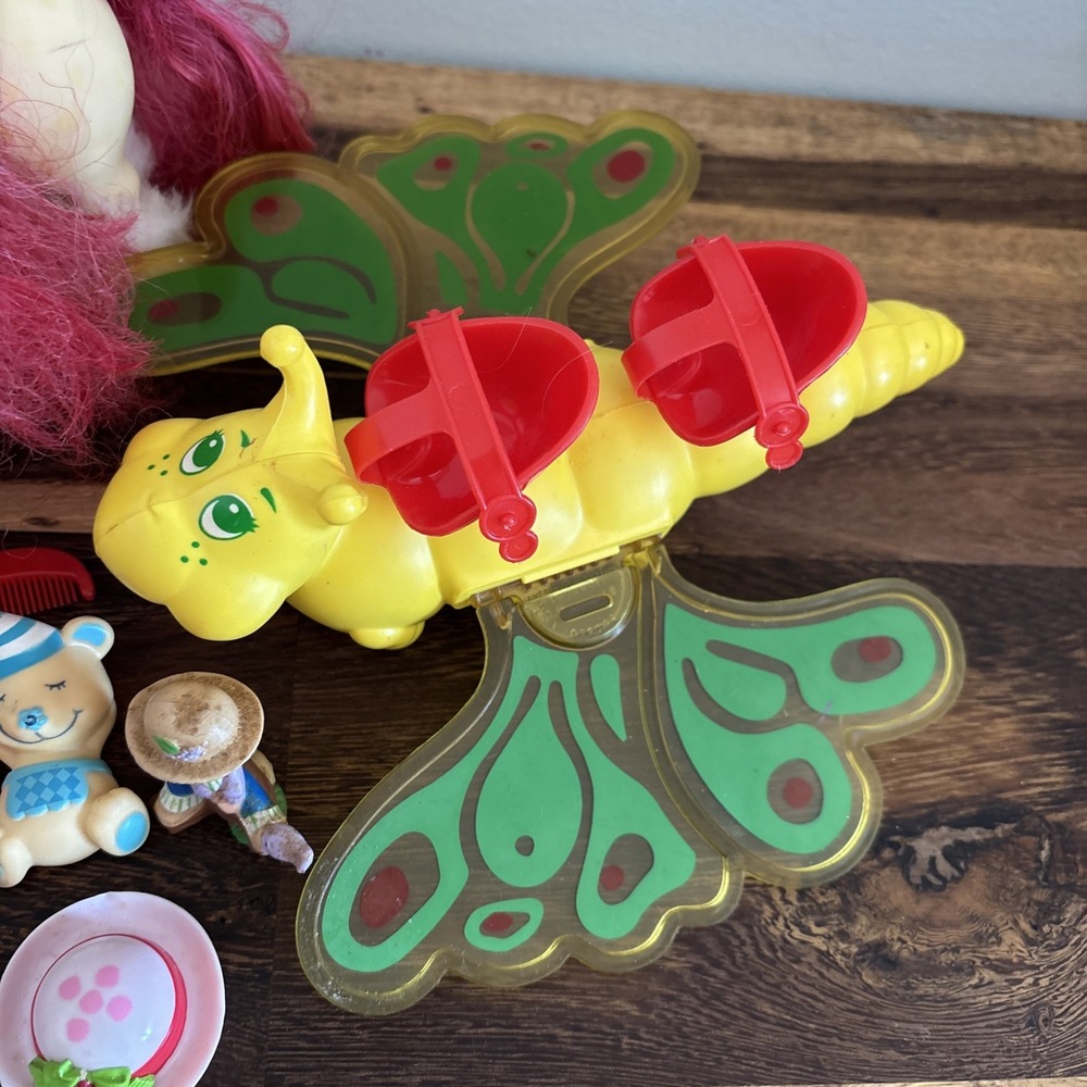 Vintage 1980's Strawberry Shortcake Dolls‎ & Accessories Lot Caterpillar Figures - Picture 2 of 7